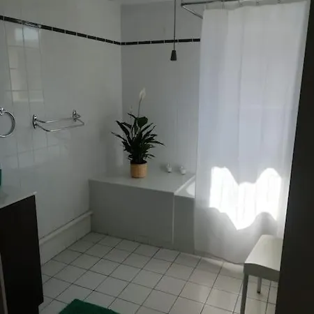 Downtown, Pool Access